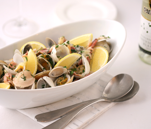 모시조개 베이컨 찜